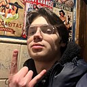 Макс, 25 лет