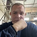 Ден, 32 года