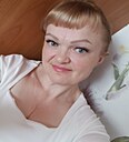 Девушка, 42 года