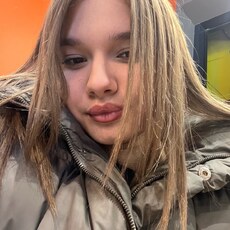 Фотография девушки Ася, 18 лет из г. Дмитриев-Льговский