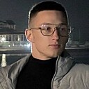 Максим, 21 год