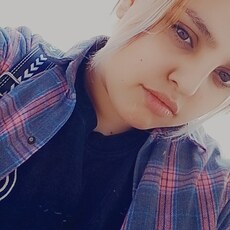 Фотография девушки Малая, 22 года из г. Нижнегорский