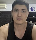 Мот, 32 года