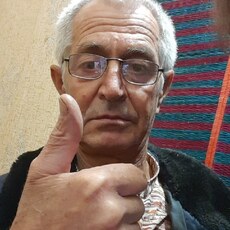 Владимир, 70 из г. Санкт-Петербург.