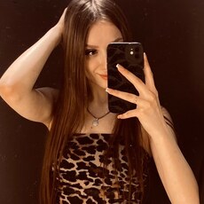 Фотография девушки Ангелина, 23 года из г. Омск