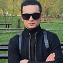Илхомжон, 21 год