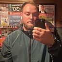 Макс, 24 года