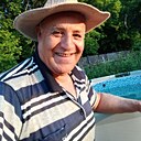 Хасан, 58 лет