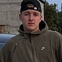 Максим, 23 года