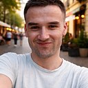 Роман, 20 лет