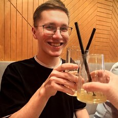 Фотография мужчины Михаил, 20 лет из г. Санкт-Петербург