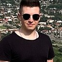 Артем, 25 лет