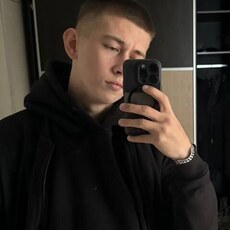 Фотография мужчины Денис, 23 года из г. Тюмень