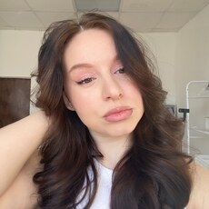 Фотография девушки Полина, 21 год из г. Киров