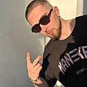 Ян, 22 года
