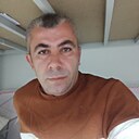 Bilal, 44 года