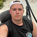 Юрий, 32 года