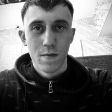 Фотография мужчины Юрий, 21 год из г. Улан-Удэ