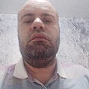 Иса, 44 года