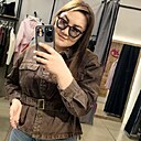 Li, 32 года