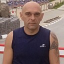 Max, 44 года