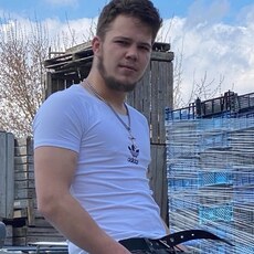 Фотография мужчины Valik, 18 лет из г. Конин