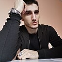 Артур, 33 года