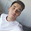 Ali, 23 года