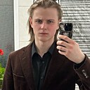 Максим, 22 года