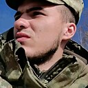 Максим, 22 года