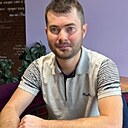 Ден, 33 года