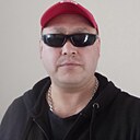 Den, 44 года