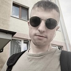 Фотография мужчины Rostyslav, 24 года из г. Кутно