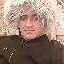 Лева, 44 года