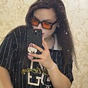 丽莎, 18 лет