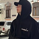 Саша, 24 года