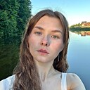 Victoria, 23 года