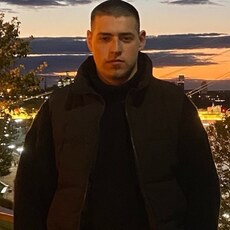 Фотография мужчины Олег, 20 лет из г. Ханты-Мансийск