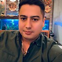 Adam, 32 года