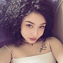 Milka, 22 года