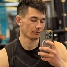 Фотография мужчины Озодбек, 22 года из г. Уфа