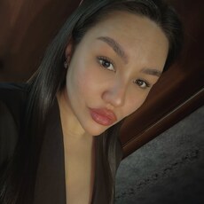 Фотография девушки Зарина, 22 года из г. Омск
