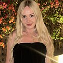 Амина, 24 года