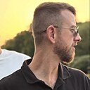 Антон, 33 года