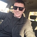 Лев, 35 лет