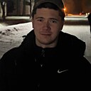Максим, 24 года