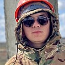 Латифбой, 22 года