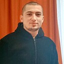 Илхом, 22 года