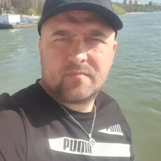 Фотография мужчины Lucian, 44 года из г. Galați