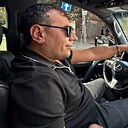 Давит, 42 года